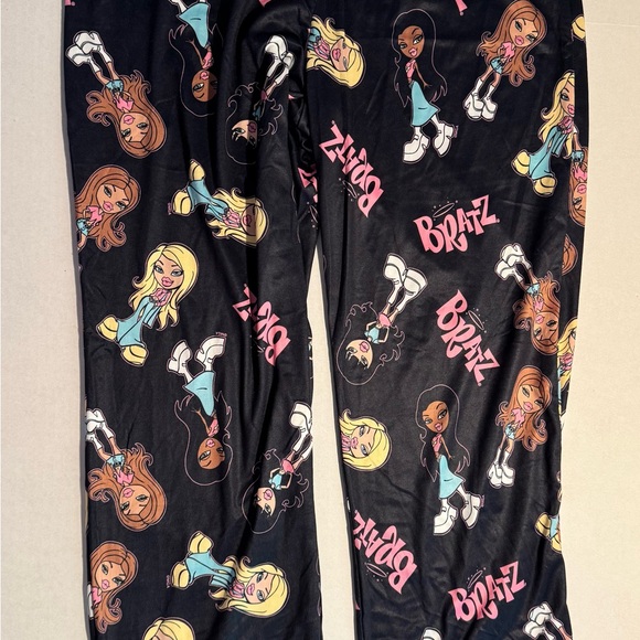 Bratz Intimates Sleepwear Nwt Bratz Character Print Womens